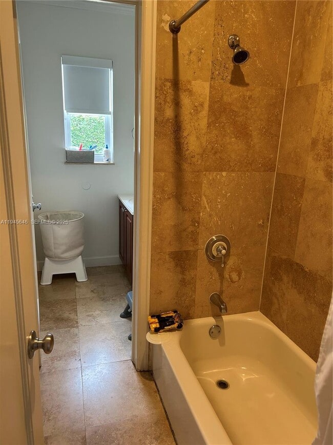 Building Photo - 1240 S Alhambra Cir