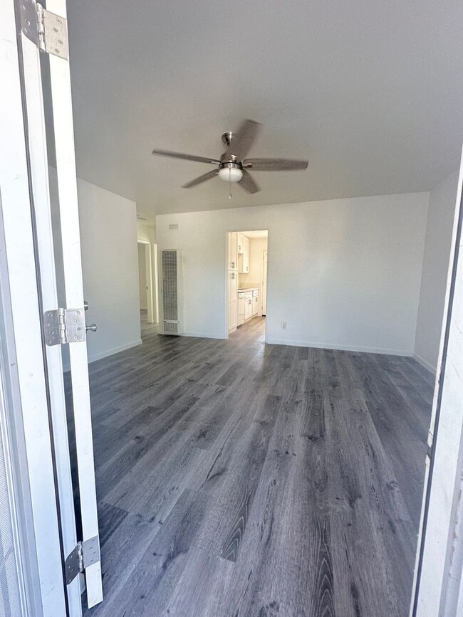 Building Photo - NANCY DRIVE DUPLEX