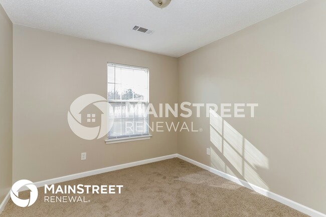 Building Photo - 5319 Creekview Way