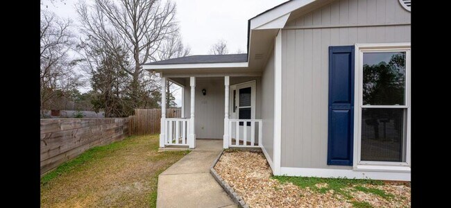 Building Photo - 488 Fairchase Ct