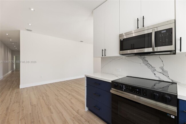 Building Photo - 6852 NW 4th Ave