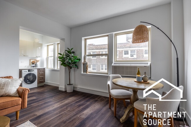 Building Photo - The Andy