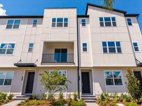 Building Photo - Modern 3-Bedroom 3.5-Bath Townhome with EV Charger, Smart Home Features, 2-Car Garage & Resort-St...
