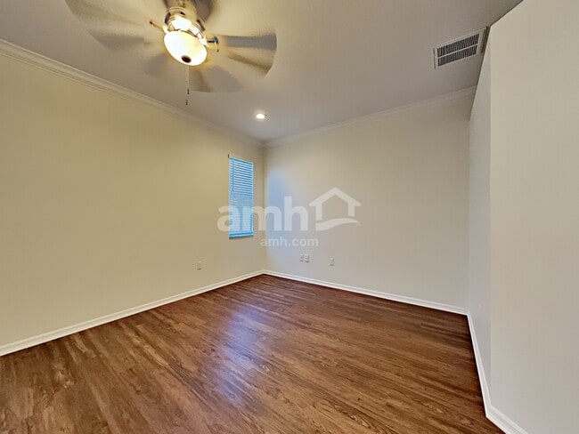 Building Photo - 6424 Orchard Oriole Ln
