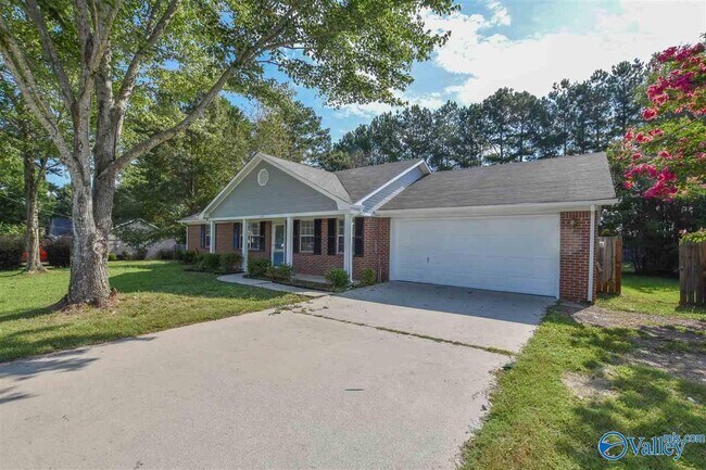 Building Photo - 109 Cove Crest Dr