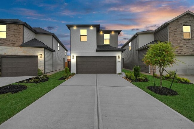Building Photo - 1418 Revolution Way
