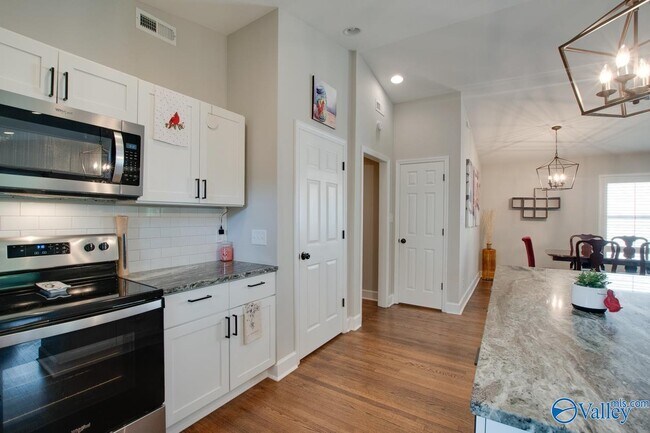 Building Photo - 805 Rison Ave NE