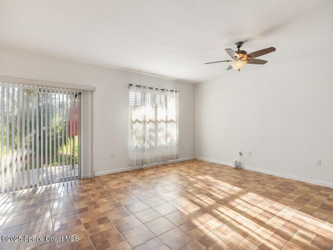 Building Photo - 1440 Lexington Square SW