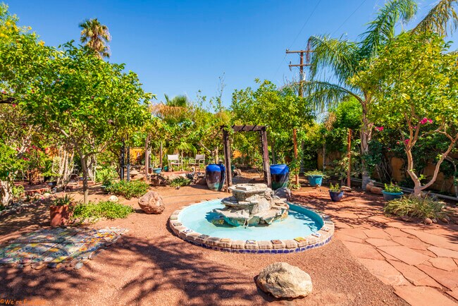 Building Photo - 14 Gary Cir