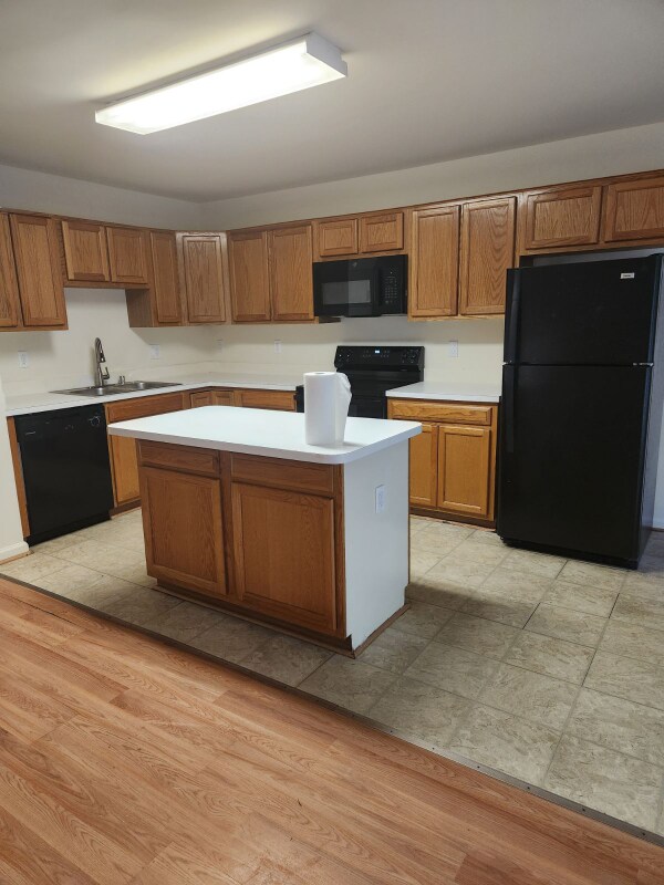 Building Photo - 603 Twin Brook Ln