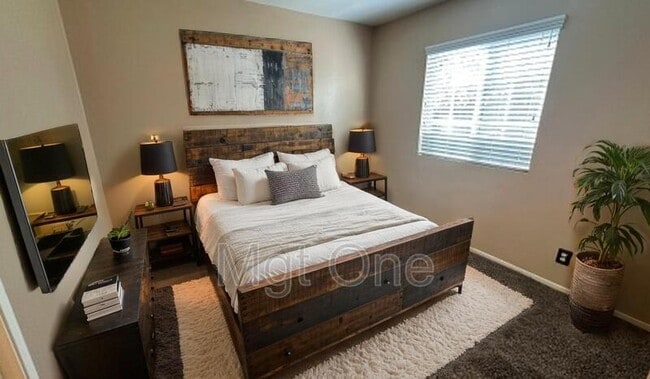 Building Photo - 12579 Ruvina Ln