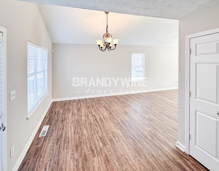 Building Photo - 152 Edward Dr