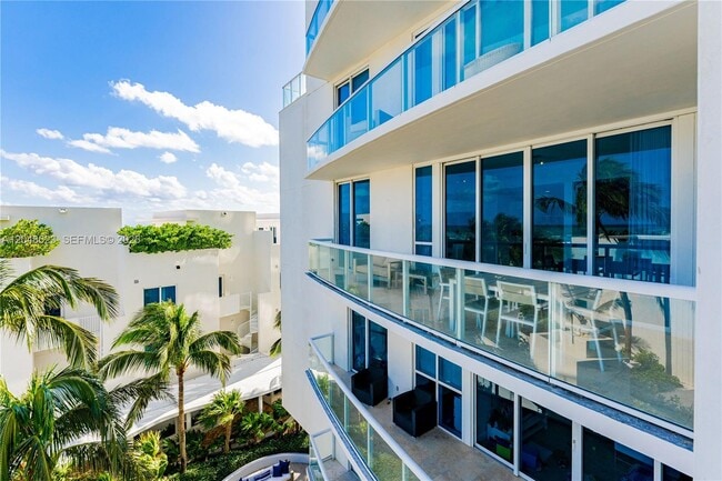 Building Photo - 50 South Pointe Dr