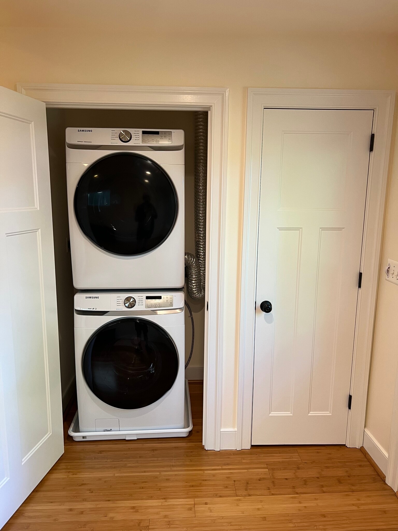 Washer/Dryer - 2726 N Harrison St