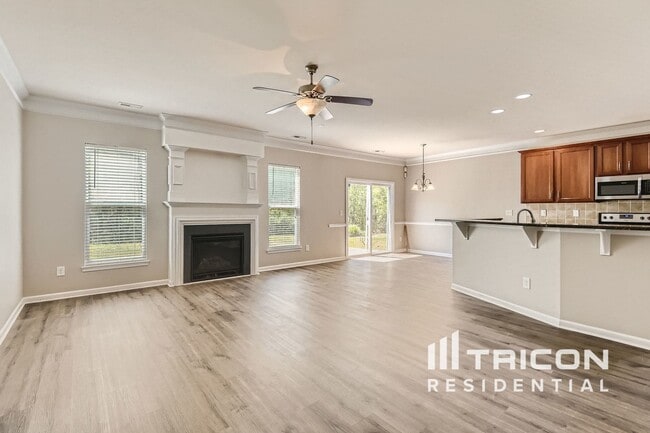 Building Photo - 1804 Hoosac Dr