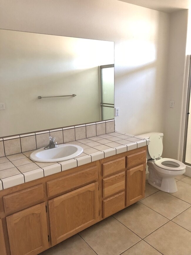 Building Photo - Adorable 3 bedroom Hesperia home!