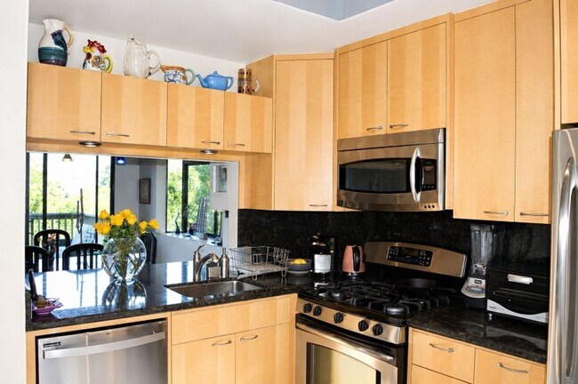 Building Photo - 11 Kilmer Ct
