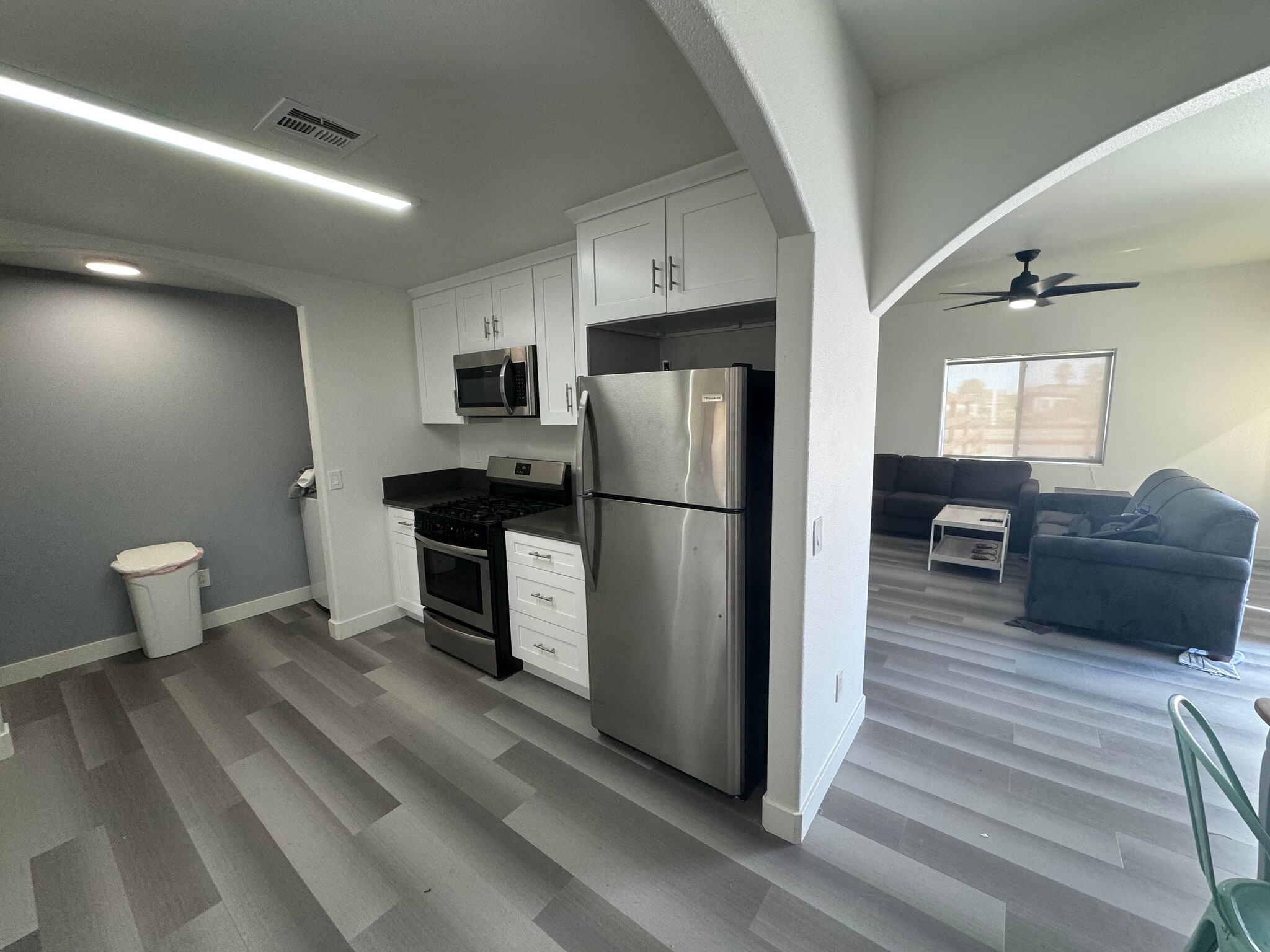 New Kicthen - 61786 Desert Air Rd
