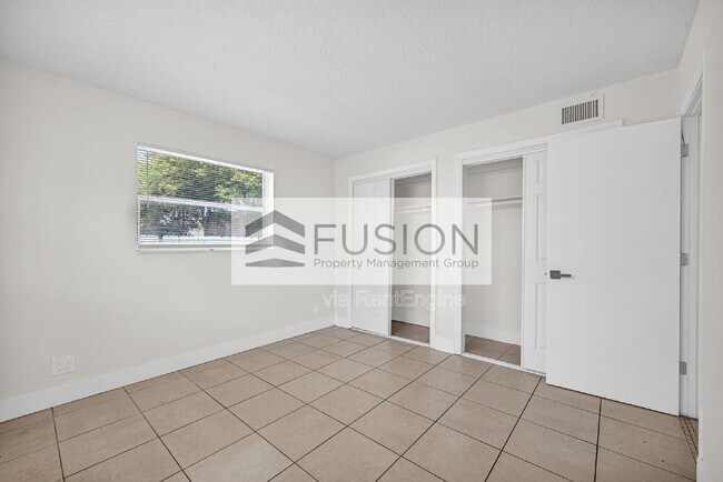 Building Photo - 861 SW 74th Terrace