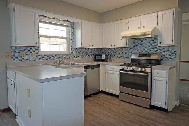 Building Photo - 4862 Roger Allen Ct