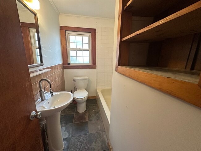 Building Photo - 29 Blake St