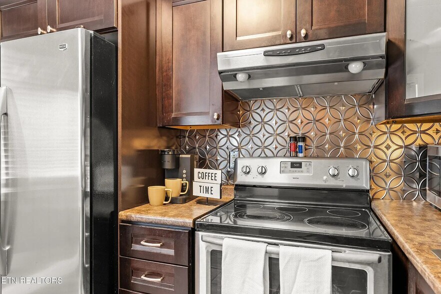 Building Photo - 2718 Painter Ave