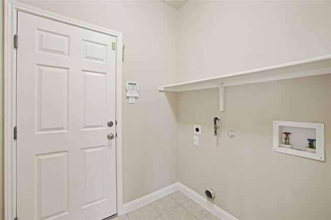 Building Photo - 3789 Fossilwood Way
