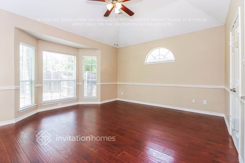 Building Photo - 1406 Chateau Ln