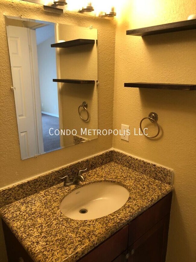 Building Photo - 5128 Conroy Rd