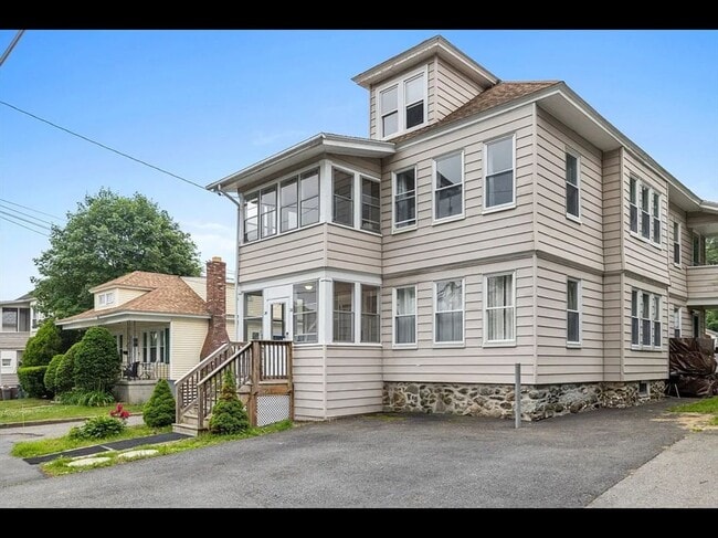 Primary Photo - 26 Lincoln St