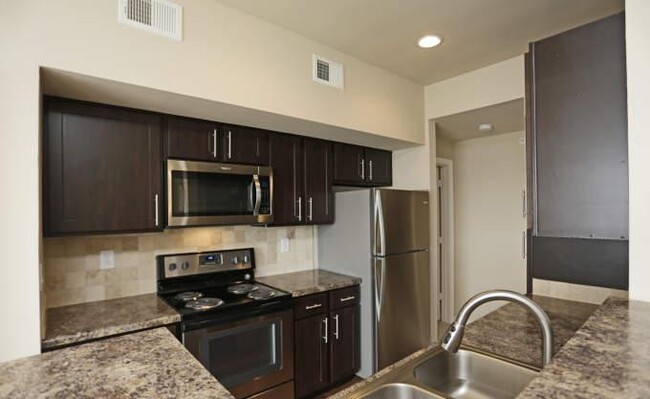 Building Photo - 1 bedroom in Dallas TX 75287