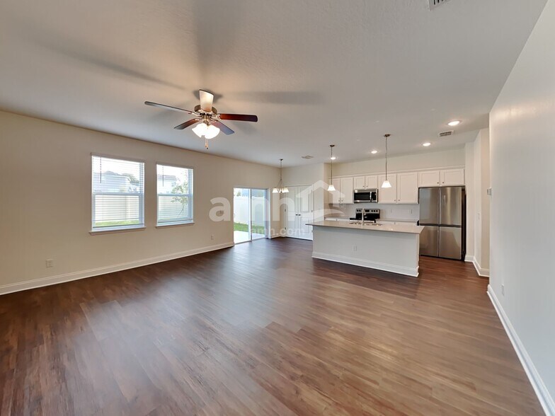 Building Photo - 6115 Little Blf Cir