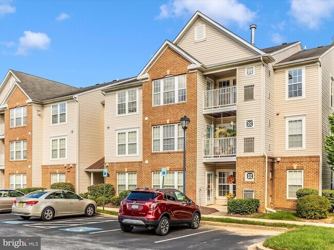 Building Photo - 501 Patton Cir