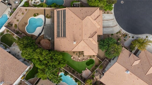 Building Photo - 8009 Clock Tower Ct