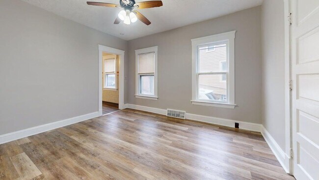 Building Photo - 3505 Meyer Ave