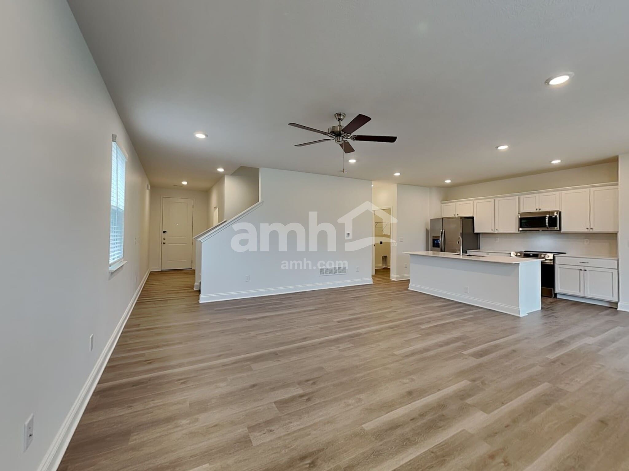 Building Photo - 1343 Pk Pl S