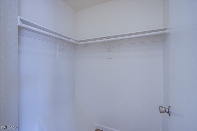 Building Photo - 3385 Cheyenne Gardens Way