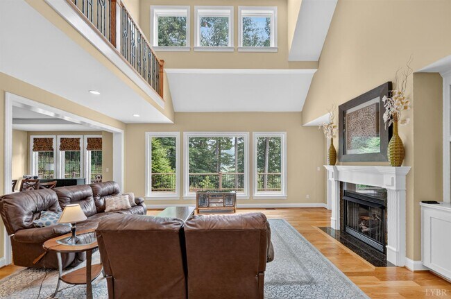 Building Photo - 237 Golf Course Trail