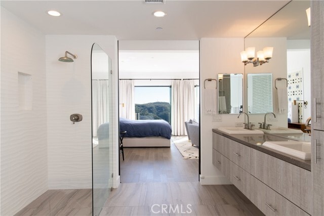 Building Photo - 2305 Temple Hills Dr