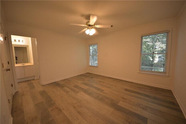 Building Photo - 135 Brightmore Way