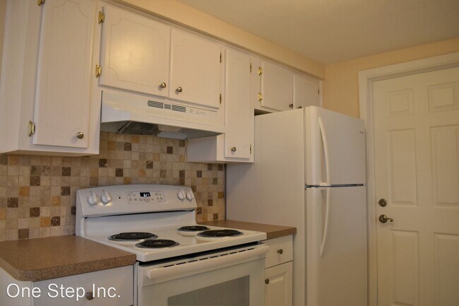 Building Photo - 2 br, 1.5 bath House - 10930 Norwood Av