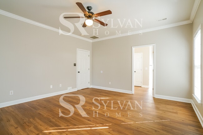 Building Photo - Enjoy Relaxation & Sophistication in this ...