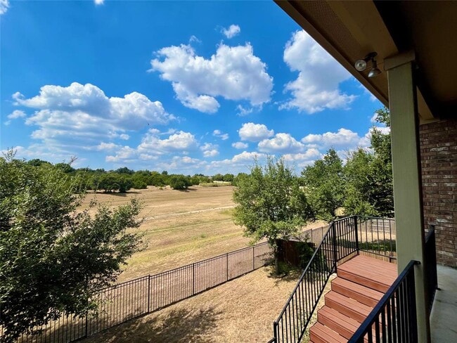 Building Photo - 10000 Paulines Way