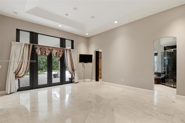 Building Photo - 6200 SW 97th Ave