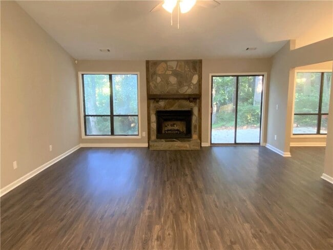 Building Photo - 1801 River Rock Trail