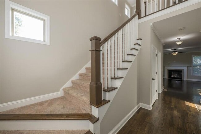 Building Photo - 2707 Silver Hill Terrace SE