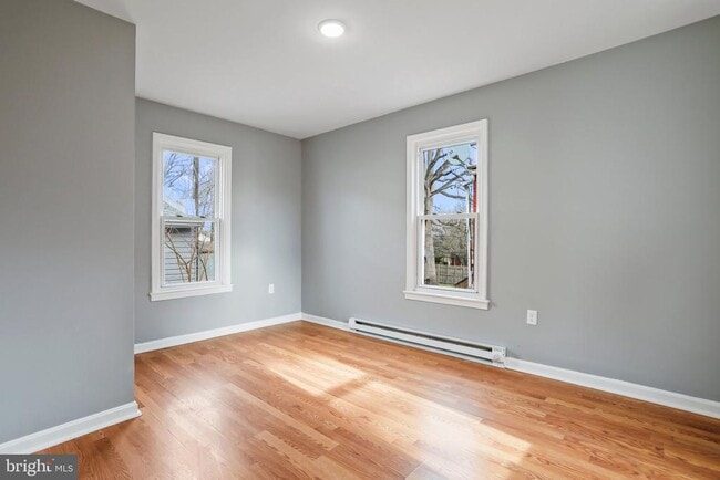 Building Photo - 655 S Potomac St