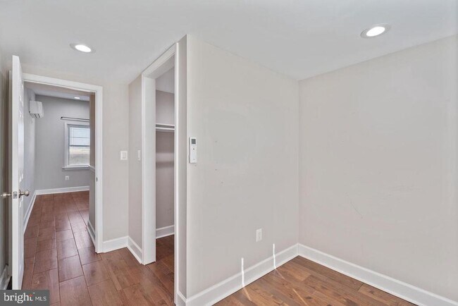 Building Photo - 3819 Roland Ave