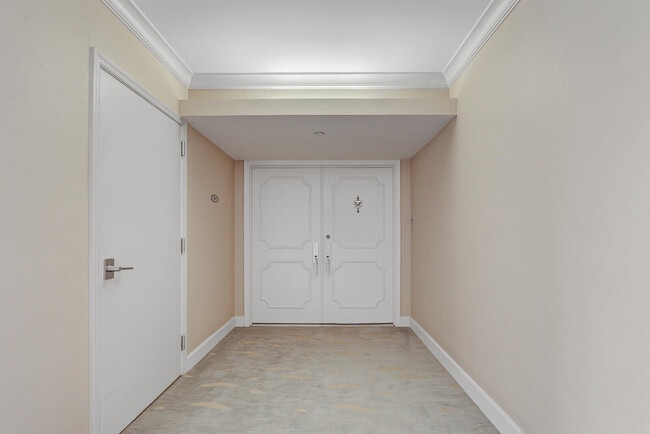 Building Photo - 5380 N Ocean Dr
