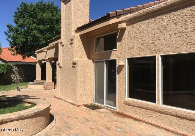 Building Photo - 4579 Weeping Willow Dr